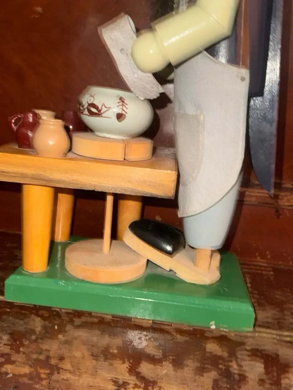 Steinbach Pottery Maker Nutcracker